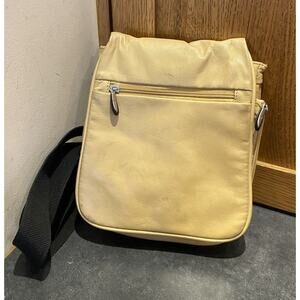 Travelon Women Soft Leather Sling Backpack Bag Crossbody Adj Strap Organizer